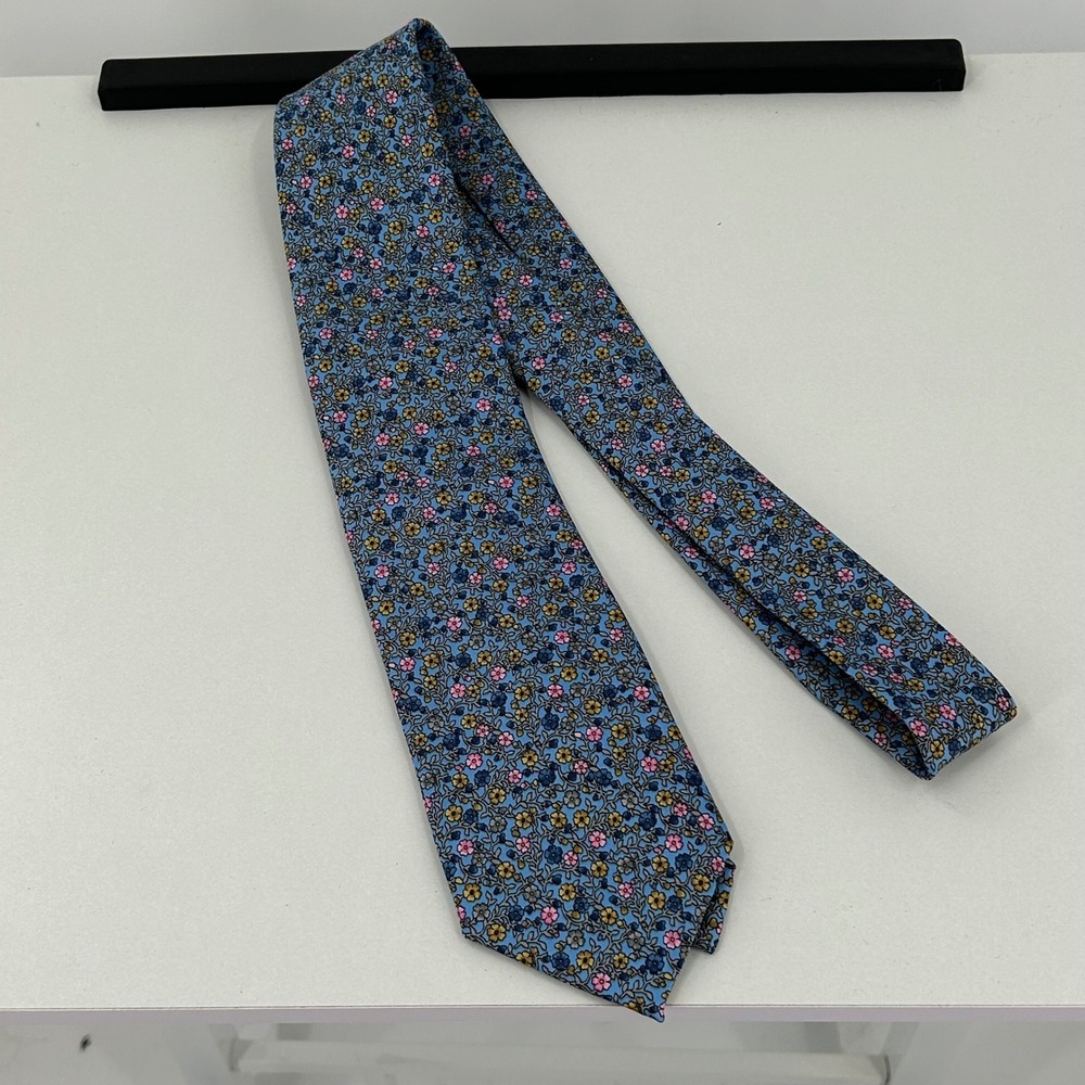 Pierre Cardin Mens Blue Ditsy Floral Print Polyester Hand Made Necktie Tie